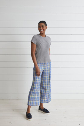 Ronni - Top Knitting Pattern For Women in Debbie Bliss Piper by Debbie Bliss